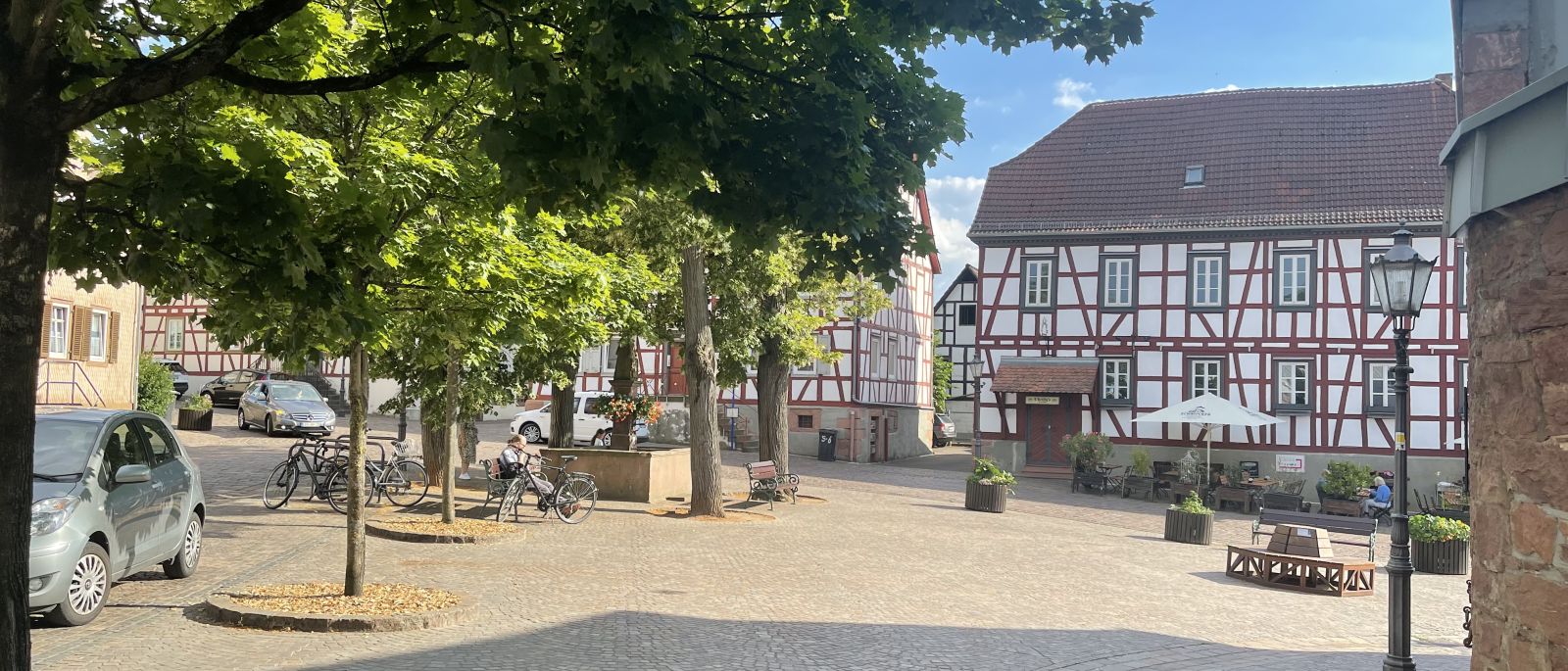 Der Lindenplatz in Michelstadt: schöner aber unscheinbarer Platz in der Innenstadt | © cima 2023